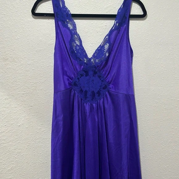 Vintage Adonna Purple Nightgown - Picture 3 of 7